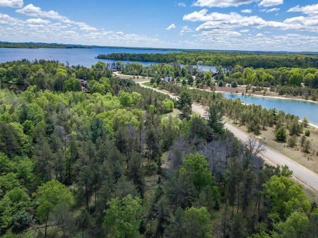 N8034 North Shore Drive, New Lisbon, WI 53950