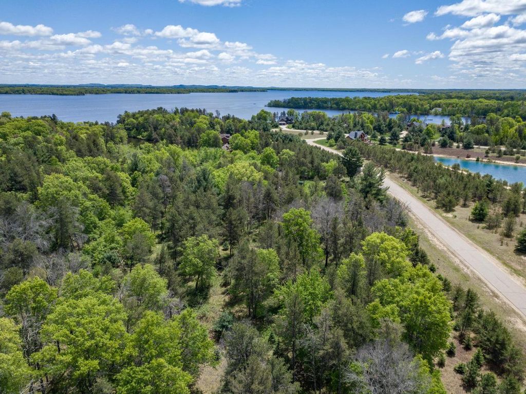 N8034 North Shore Drive, New Lisbon, WI 53950
