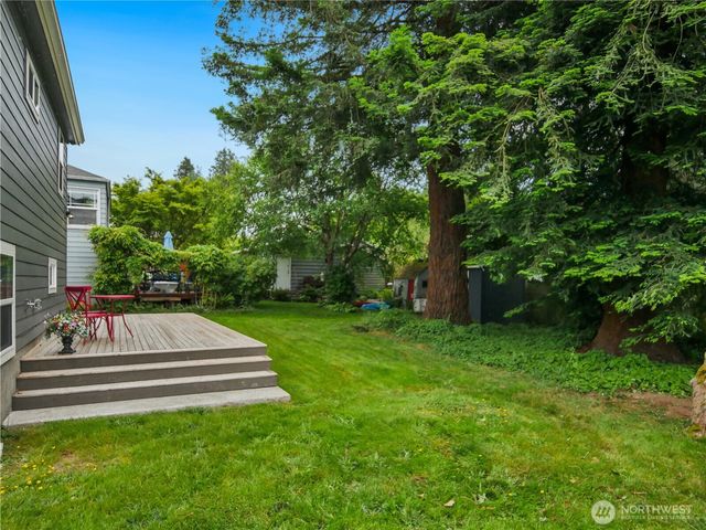 205 NW 101st Street, Seattle, WA 98177