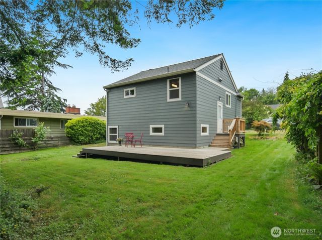 205 NW 101st Street, Seattle, WA 98177