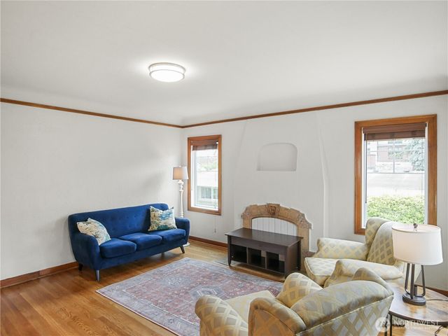 205 NW 101st Street, Seattle, WA 98177