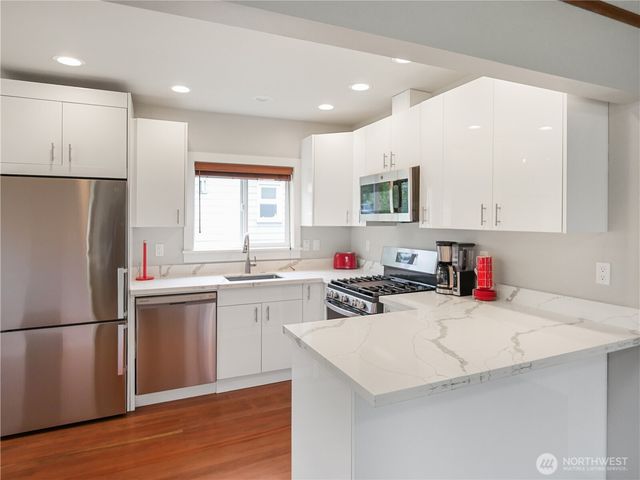 205 NW 101st Street, Seattle, WA 98177