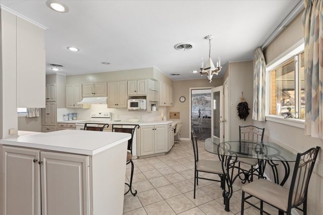 6044 Red Mason Rd., Longview, TX 75605