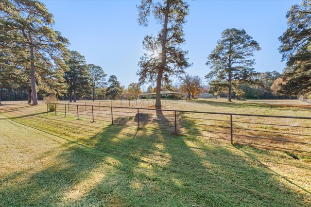 6044 Red Mason Rd., Longview, TX 75605