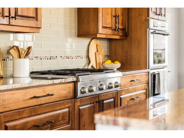 8748 Longs Peak Cir, Windsor, CO 80550