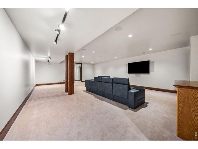 8748 Longs Peak Cir, Windsor, CO 80550