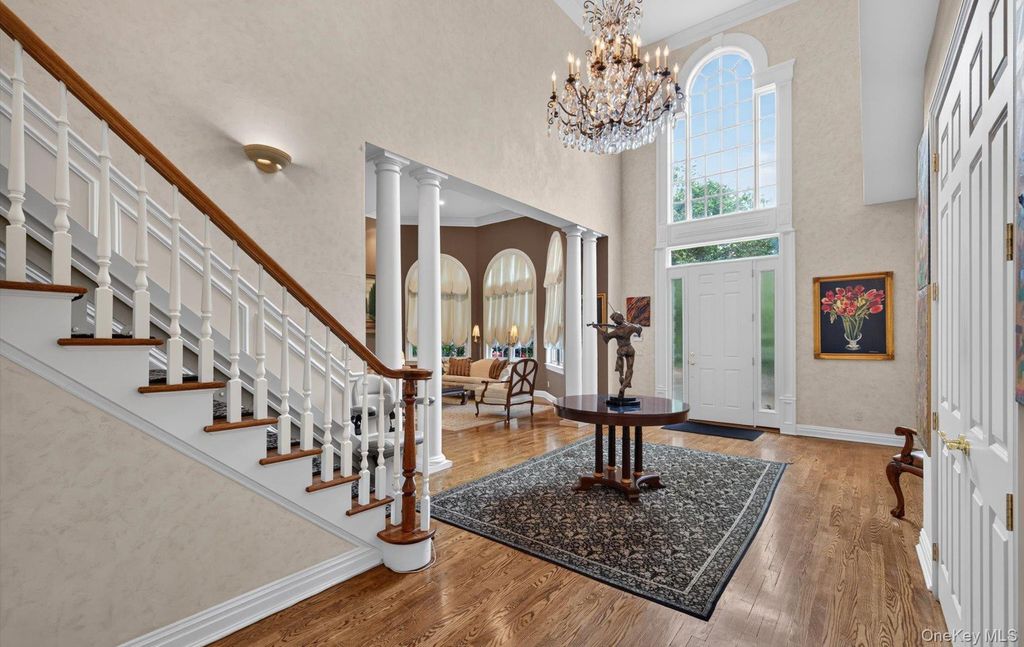 36 Stone Hill Drive S, Manhasset, NY 11030 — photo 4
