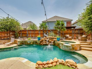 369 Parkvillage Avenue, Fairview, TX 75069