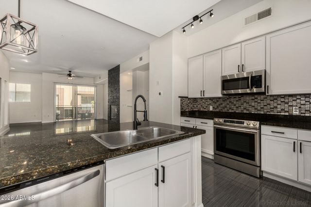 6605 N 93RD Avenue 1030, Glendale, AZ 85305