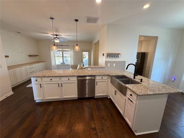 331 Alcovy Way, Woodstock, GA 30188