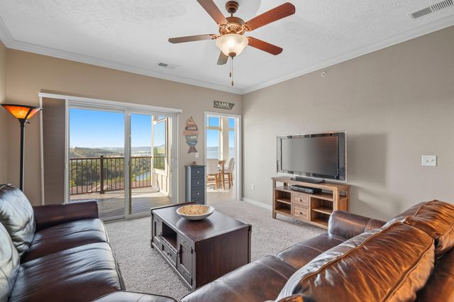 200 Majestic Drive, 1-303, Branson, MO 65616