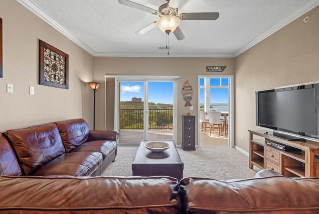 200 Majestic Drive, 1-303, Branson, MO 65616