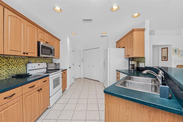 3901 CAPE COLE BOULEVARD, Punta Gorda, FL 33955