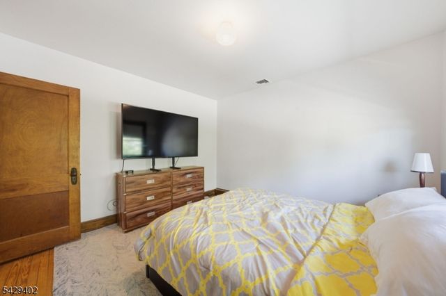 37 Buena Vista Ave, Hawthorne Boro, NJ 07506