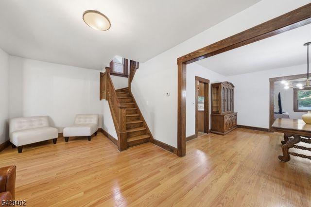 37 Buena Vista Ave, Hawthorne Boro, NJ 07506