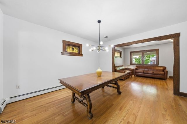 37 Buena Vista Ave, Hawthorne Boro, NJ 07506