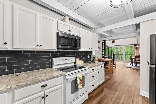 1130 Alpine Drive, Sautee Nacoochee, GA 30571