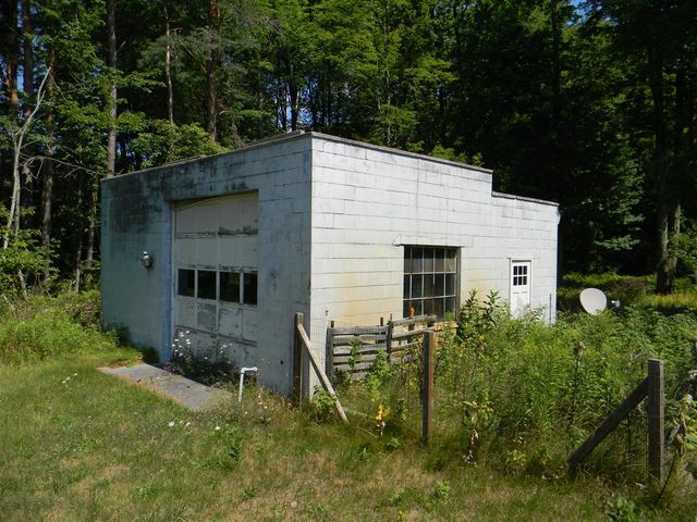 3776 N Jebavy Drive, Ludington, MI 49431