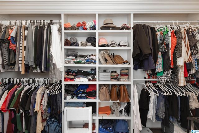 3792 POE DRIVE, Vestavia Hills, AL 35223