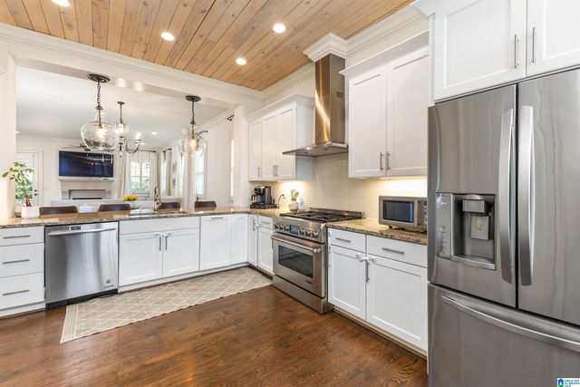 3792 POE DRIVE, Vestavia Hills, AL 35223