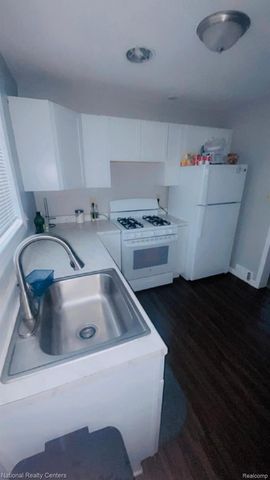 13621 MULBERRY Street, Southgate, MI 48195