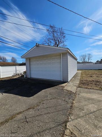 13621 MULBERRY Street, Southgate, MI 48195