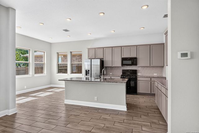 619 Wipper, New Braunfels, TX 78130
