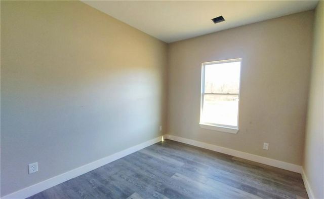 1605 Al Ortolani Way, Pittsburg, KS 66762