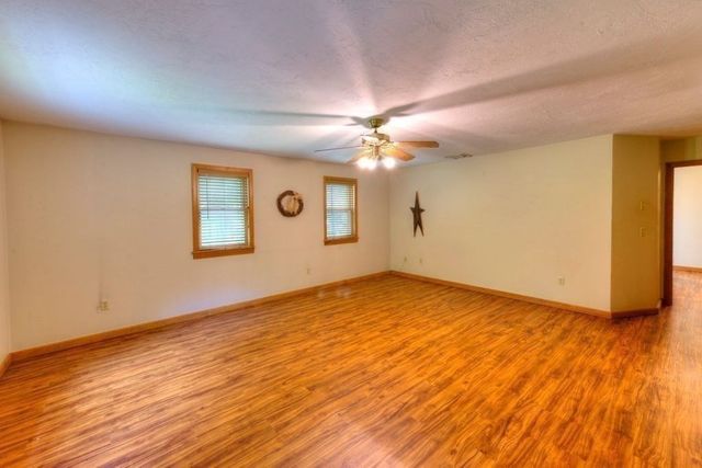 352 Lake Ave., Worcester, MA 01604