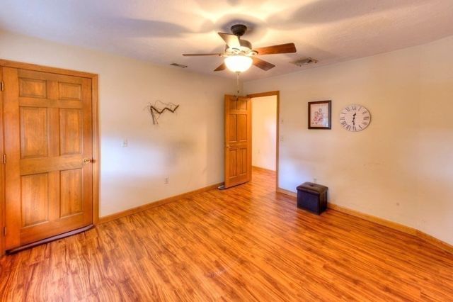 352 Lake Ave., Worcester, MA 01604
