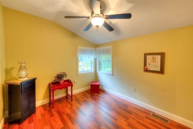 352 Lake Ave., Worcester, MA 01604