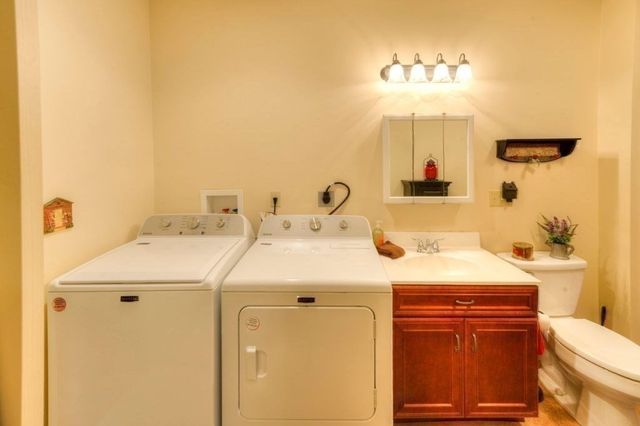 352 Lake Ave., Worcester, MA 01604