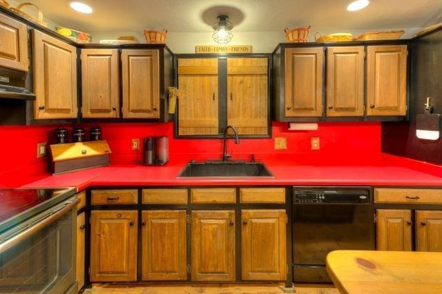 352 Lake Ave., Worcester, MA 01604