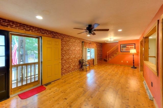 352 Lake Ave., Worcester, MA 01604