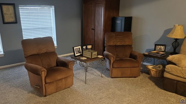 251 Road 200, Emporia, KS 66801