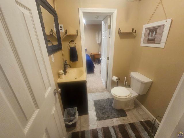 251 Road 200, Emporia, KS 66801