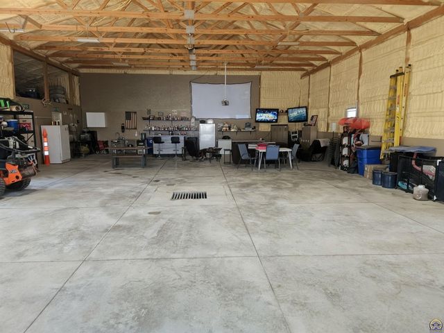 251 Road 200, Emporia, KS 66801