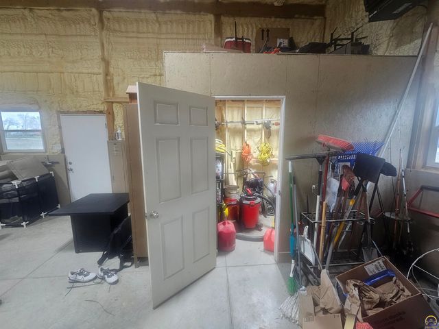 251 Road 200, Emporia, KS 66801