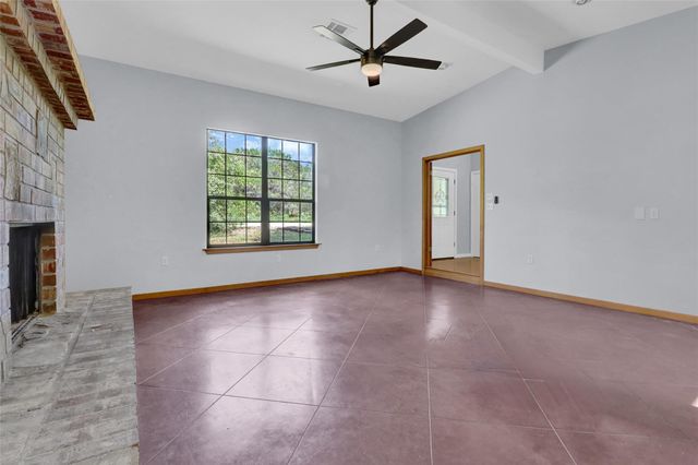 2211 Hilliard RD, San Marcos, TX 78666