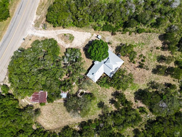 2211 Hilliard RD, San Marcos, TX 78666