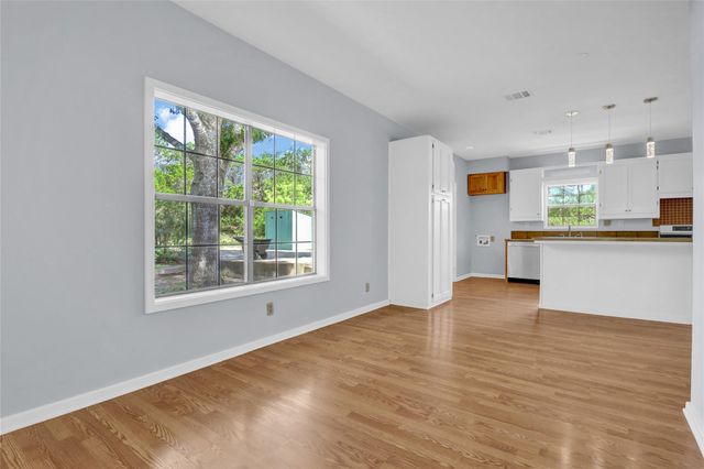 2211 Hilliard RD, San Marcos, TX 78666