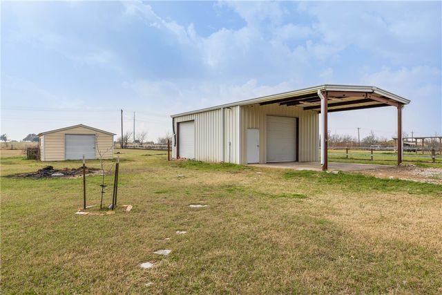 3209 Stampede Drive, Bryan, TX 77808