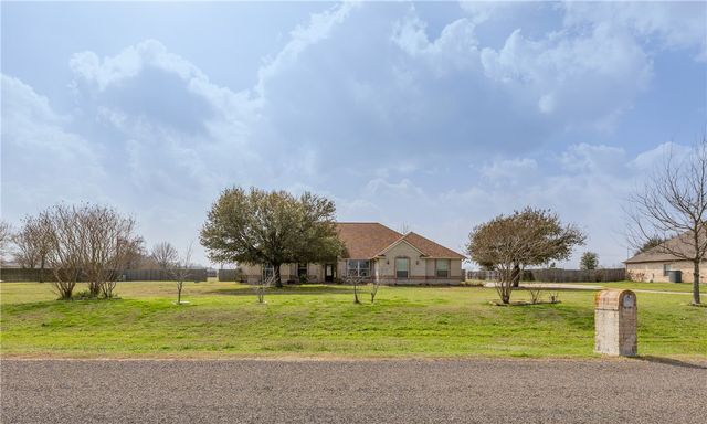 3209 Stampede Drive, Bryan, TX 77808