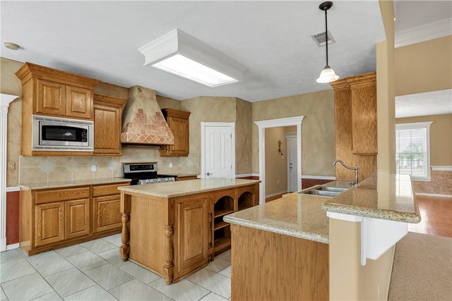 3209 Stampede Drive, Bryan, TX 77808