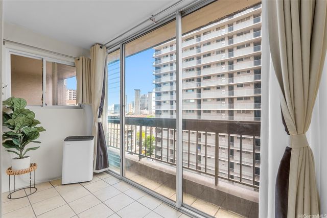 775 Kinalau Place 706, Honolulu, HI 96813