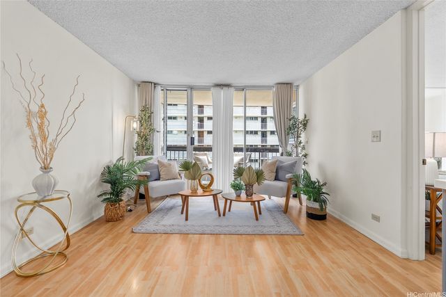 775 Kinalau Place 706, Honolulu, HI 96813