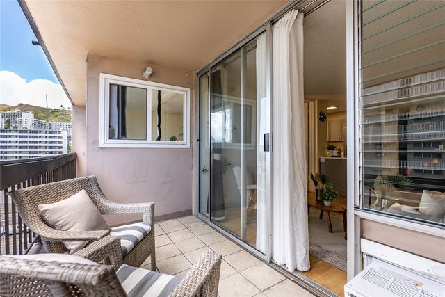 775 Kinalau Place 706, Honolulu, HI 96813