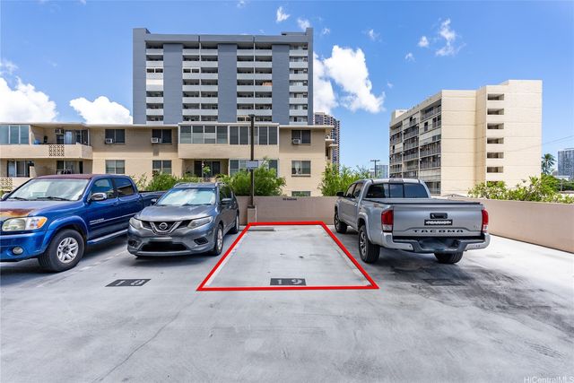 775 Kinalau Place 706, Honolulu, HI 96813