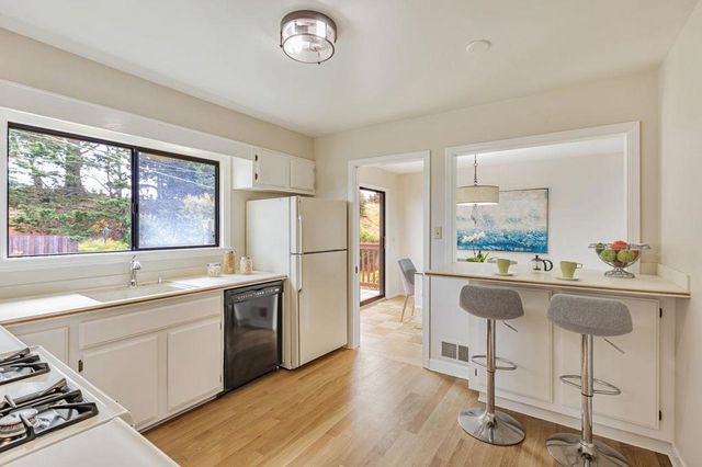 449 Alta Vista Drive, South San Francisco, CA 94080
