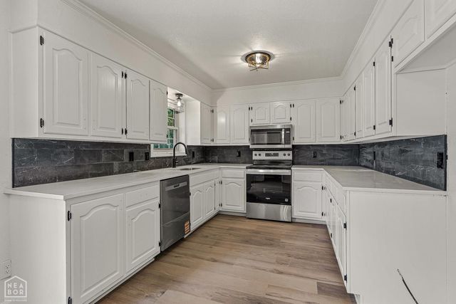 2101 Wildrose Ln, Paragould, AR 72450